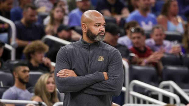 Cleveland Cavaliers coach J.B. Bickerstaff